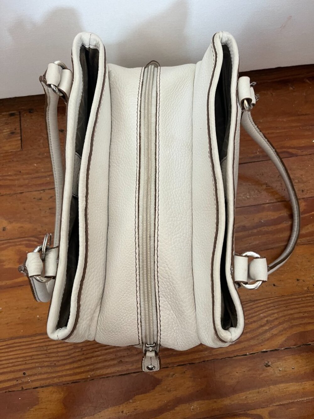 FOSSIL purse - Picture 6 of 10